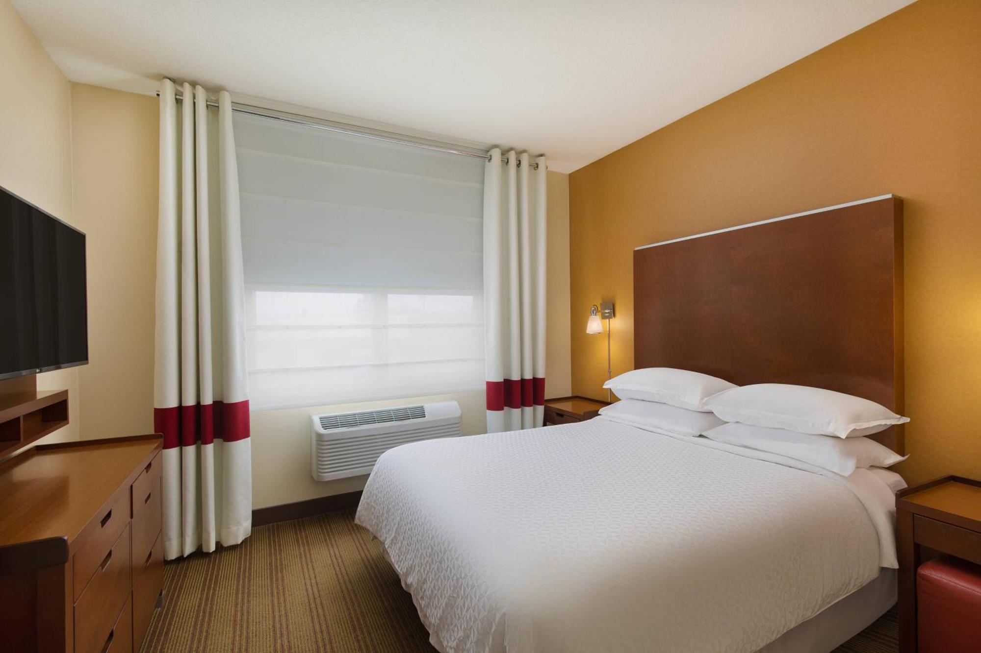 Four Points By Sheraton Portland East Fairview Extérieur photo