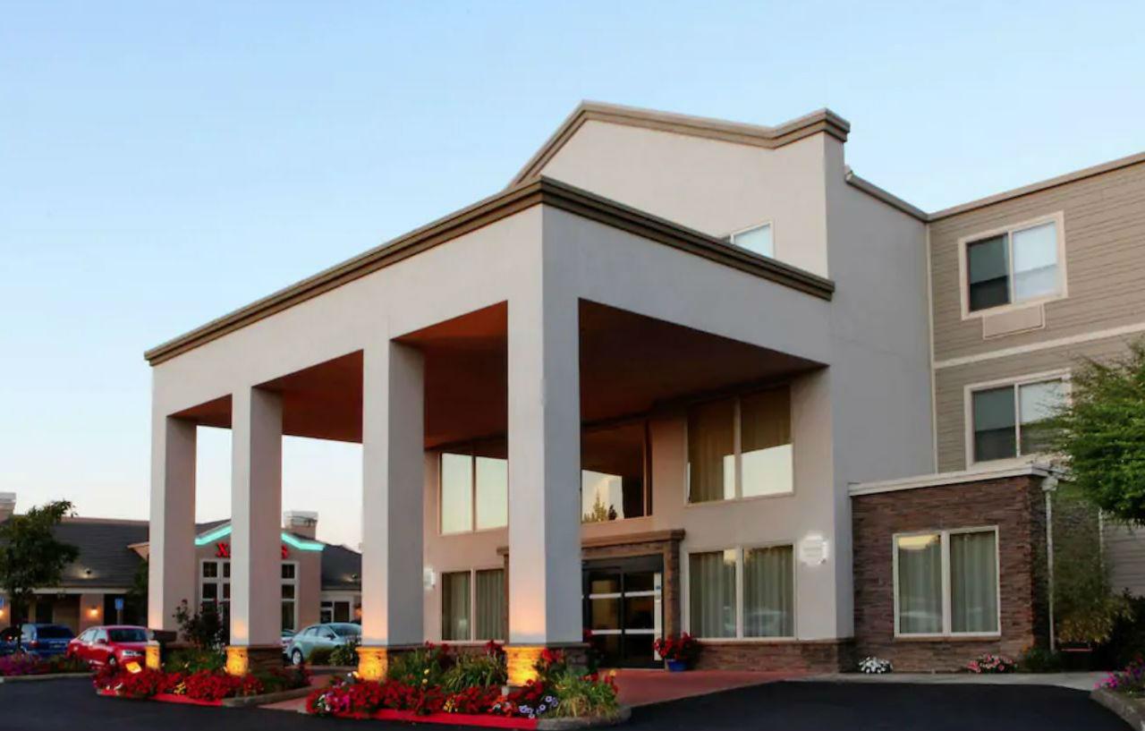 Four Points By Sheraton Portland East Fairview Extérieur photo